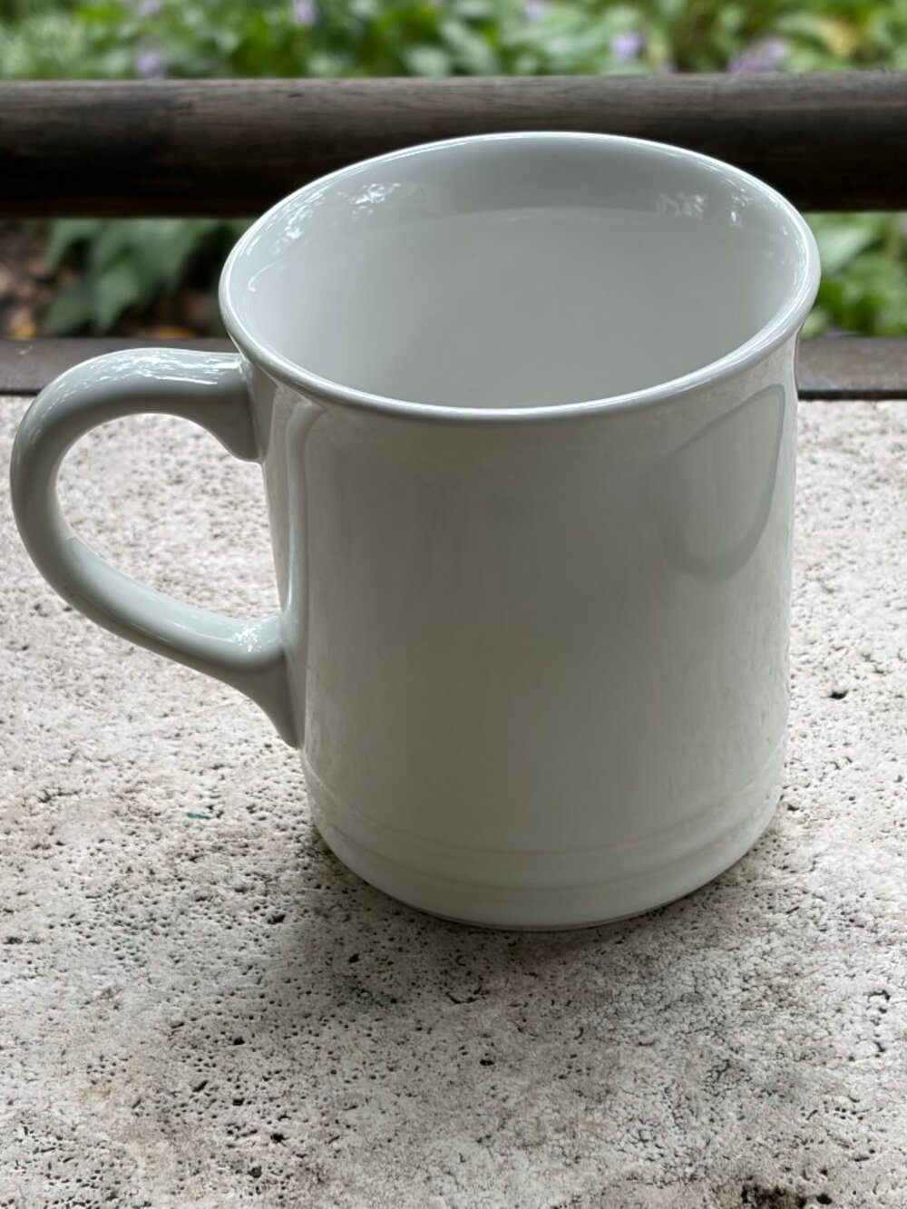 ONE Le Creuset WHITE Coffee Mug 400ml (approx 14oz) Second Choix